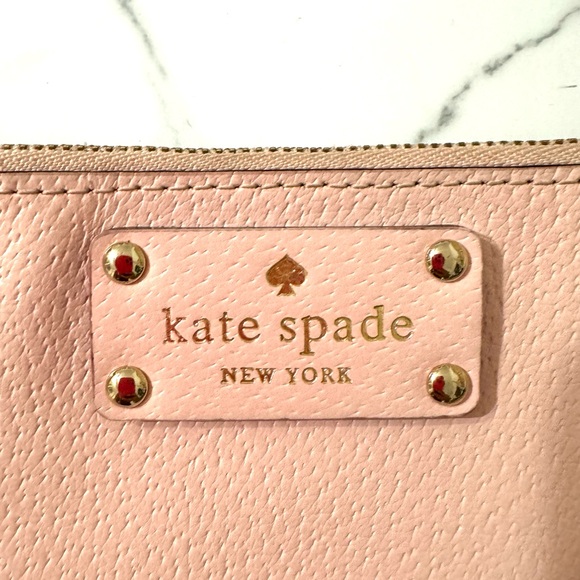 Kate Spade Light Pink Medium Convertible Wristlet - Picture 2 of 5